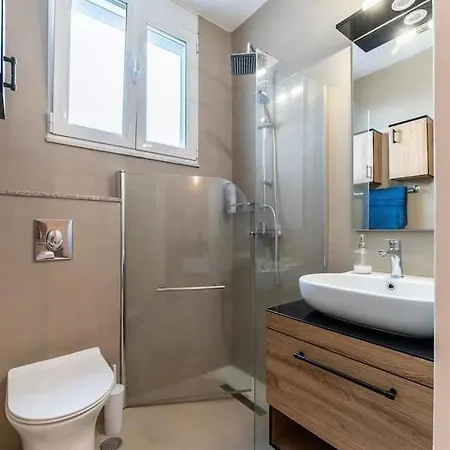 Appartamento Celeste Sea View With Jacuzzi And Bbq *