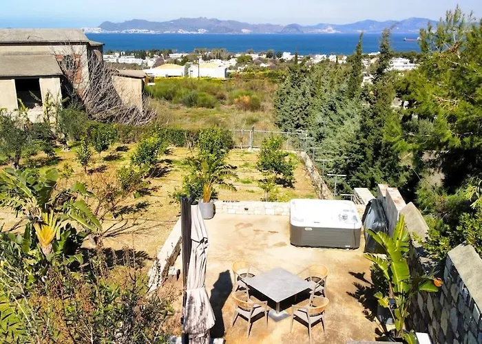 Celeste Sea View With Jacuzzi&bbq Apartament Psalidi (Kos)